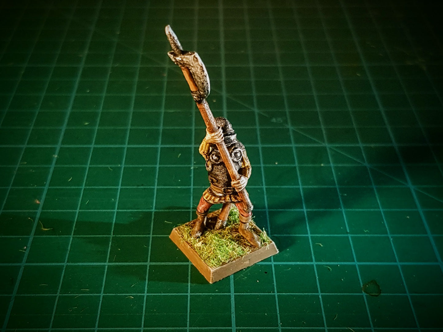 Hellebardér 2, 3D-printet D&D-miniatyr fra Spillsmia.