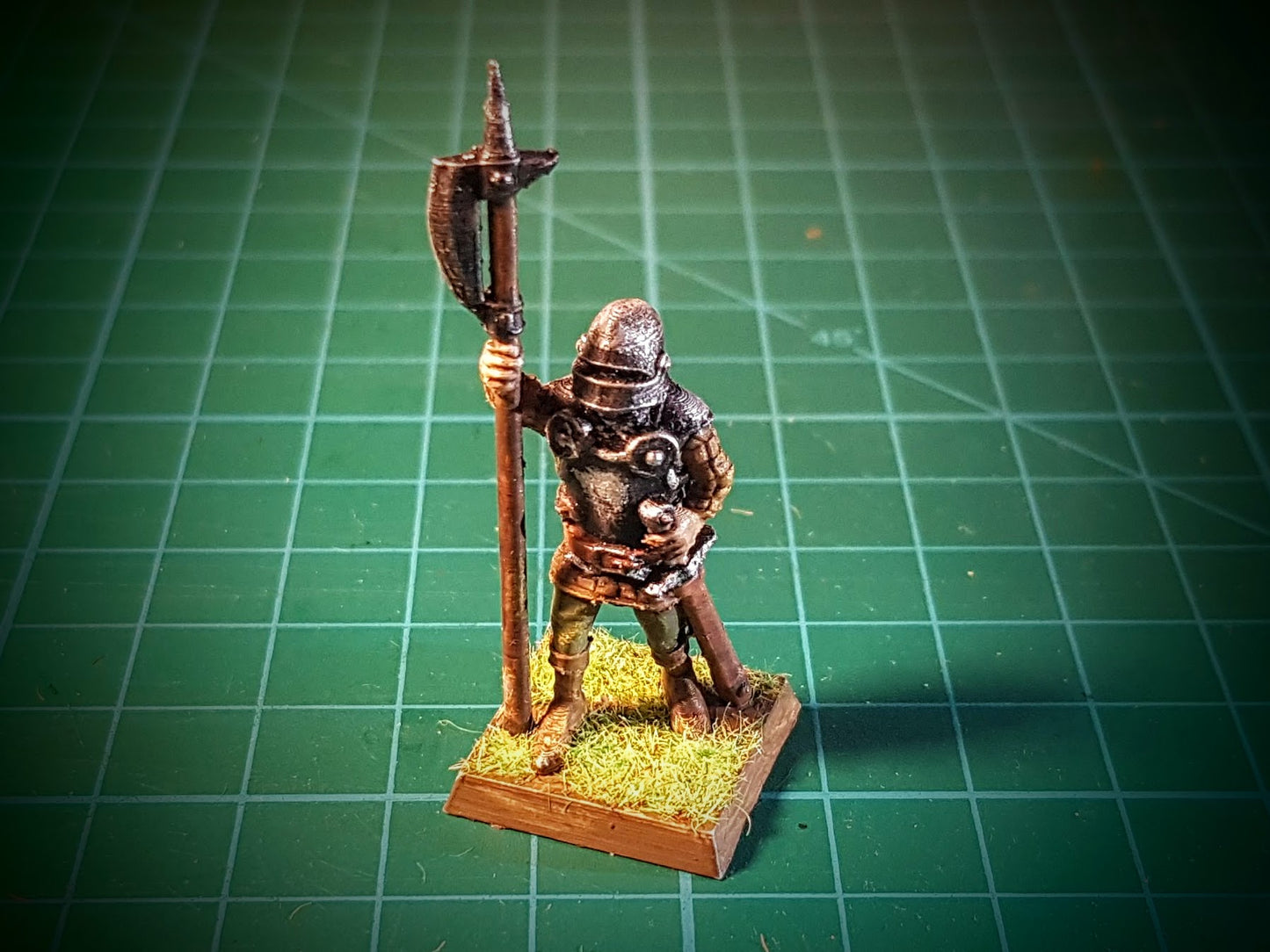 Hellebardér 3, 3D-printet D&D-miniatyr fra Spillsmia.
