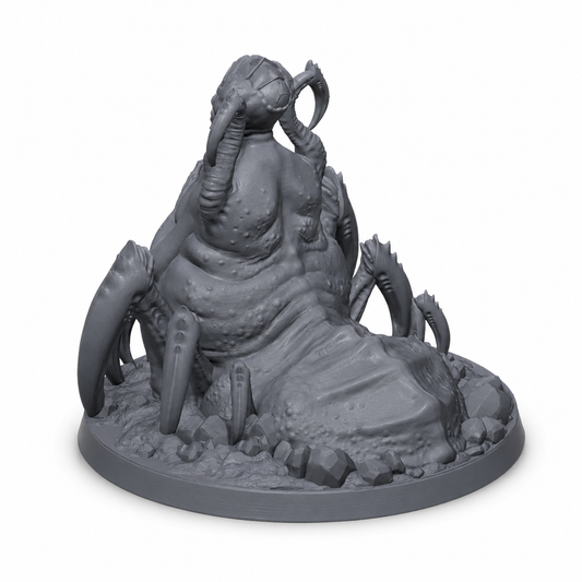 3D-printet Broodmother – Spider Queen med edderkoppkropp, klør og grotesk boss-preg i grå PLA til D&D og tabletop-rollespill.