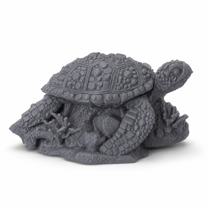 3D-printet juvelskilpadde med detaljert skall, stein- og krystalldetaljer i grå PLA til D&D og tabletop-rollespill.