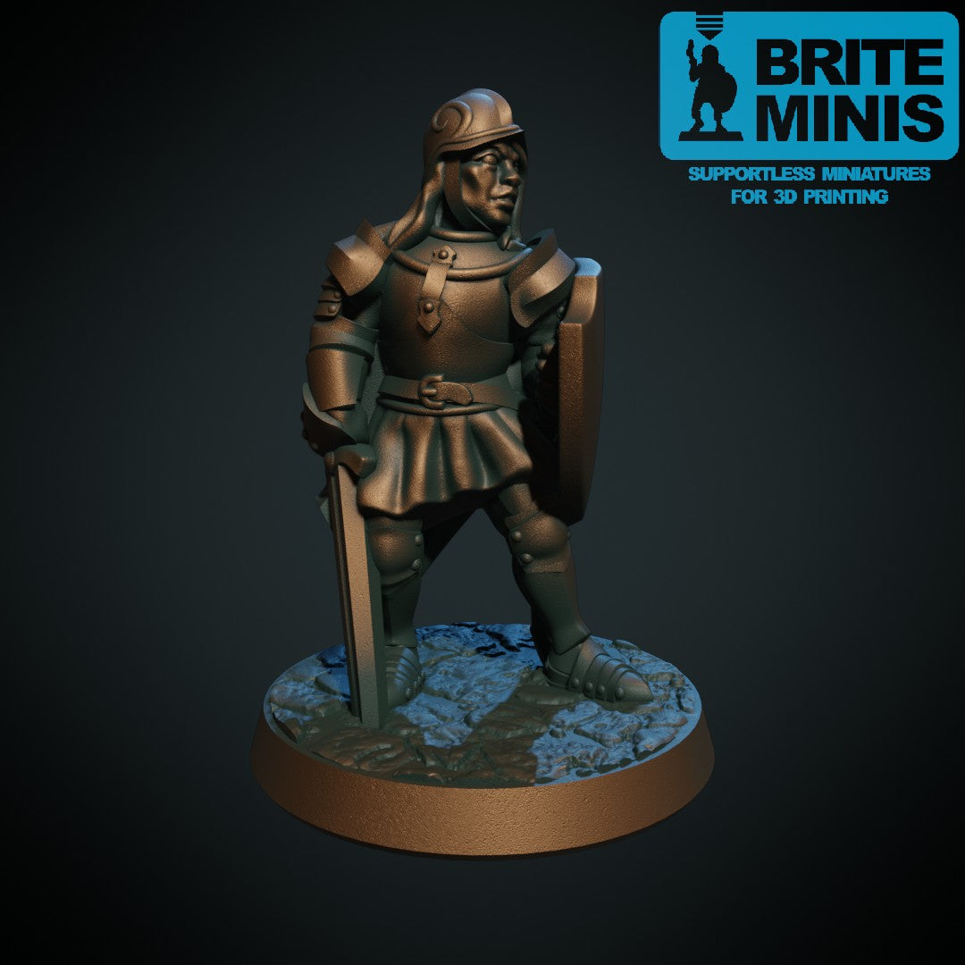 Kvinnelig paladin, 3D-printet D&D-miniatyr fra Spillsmia.