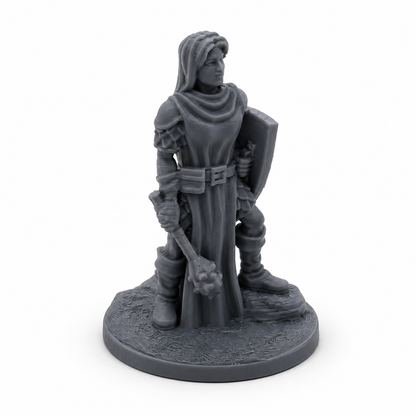 3D-printet Shieldmaiden Cleric miniatyr i grå PLA til D&D og tabletop-rollespill.