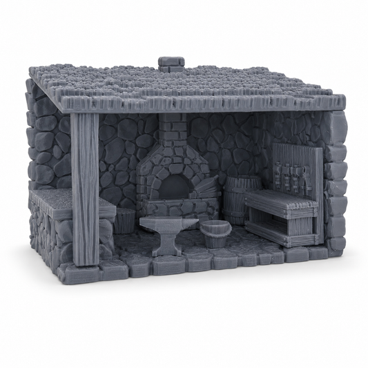 Åpen smie med steinvegger, tak, esse, ambolt, arbeidsbenk, tønne, bøtte og annet smedutstyr, laget som fantasy-terreng til tabletop-rollespill.