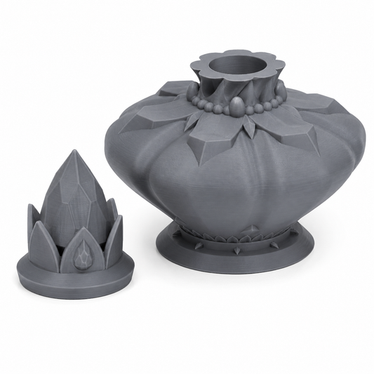 Stor magisk flaske med rund beholder, krystalltopp og dekorative fantasy-detaljer i grå PLA til D&D og tabletop-rollespill.