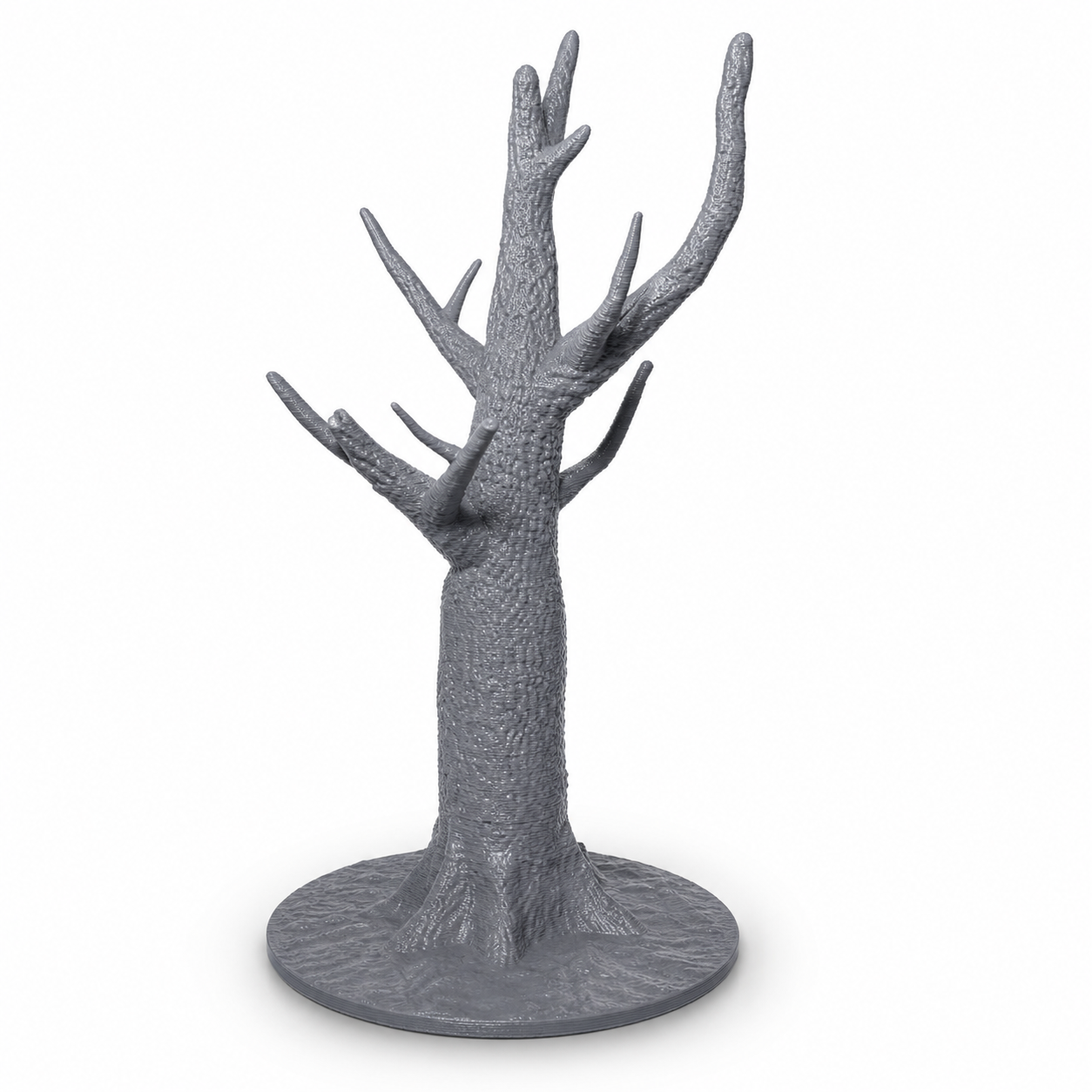 Høyt dødt tre med nakne grener – 3D-printet terreng til mørk skog og sump.