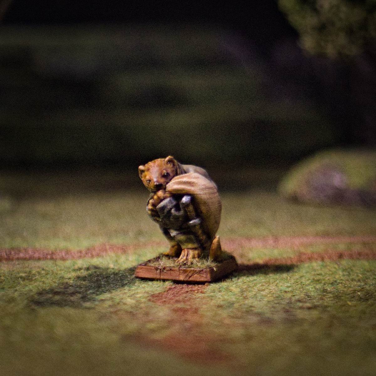Røyskattfolk tyv, 3D-printet D&D-miniatyr fra Spillsmia.