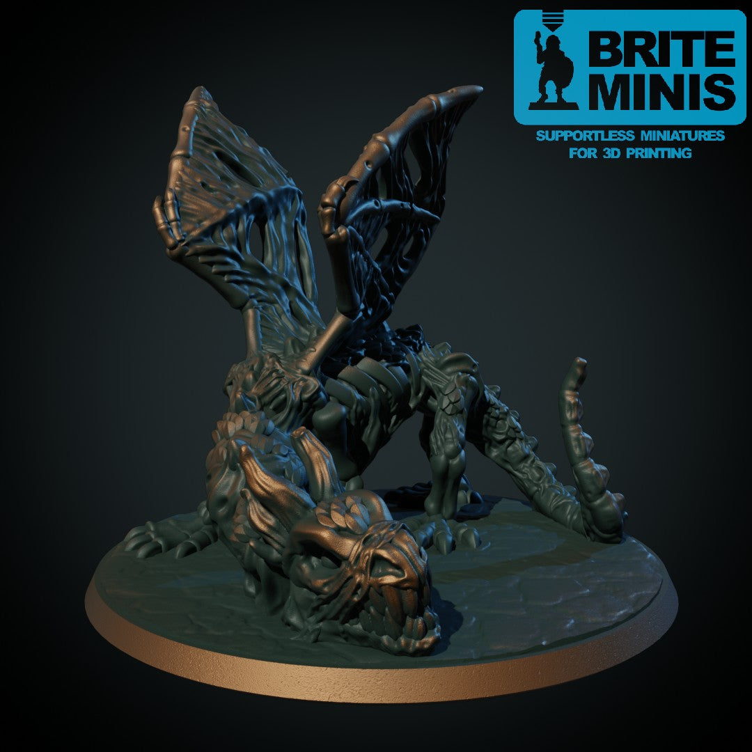 3D-printet zombiedrage i grå PLA til D&D og Pathfinder.