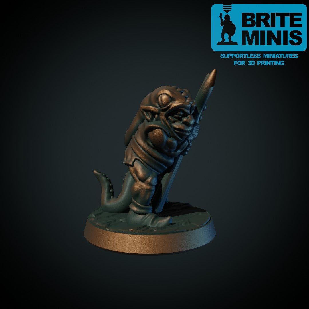 3D-printet goblin med slangeformet hodeplagg i grå PLA til D&D og Pathfinder.